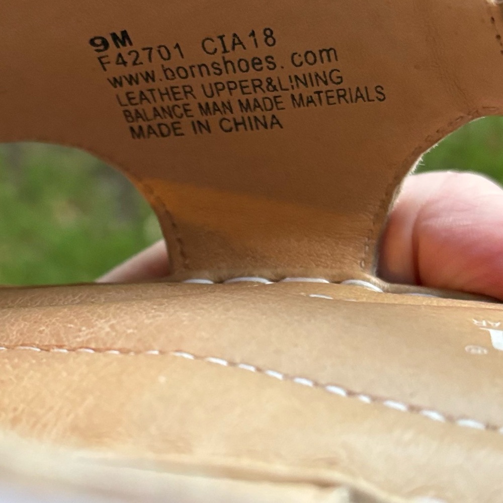 BORN LEATHER WEDGE SANDALS BUCKLE 9 - Picture 4 of 12